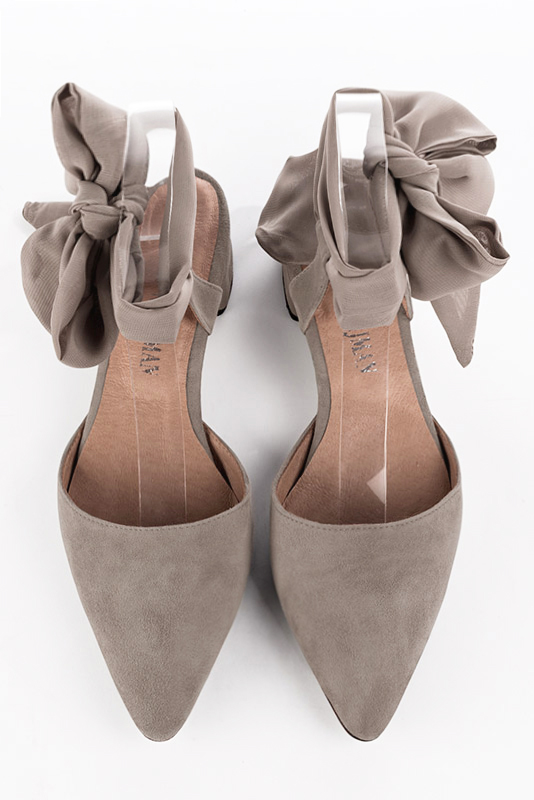 Bronze beige women's open back shoes, with an ankle scarf. Tapered toe. Low flare heels. Top view - Florence KOOIJMAN